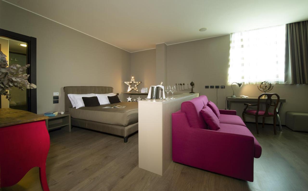 H2C Hotel Milanofiori Assago Esterno foto
