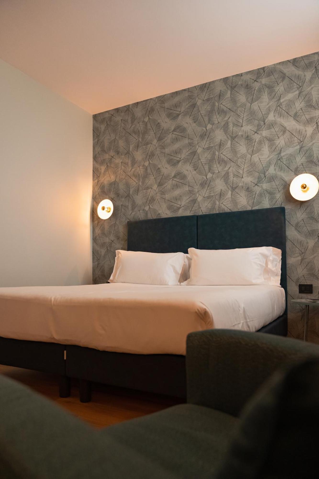 H2C Hotel Milanofiori Assago Esterno foto